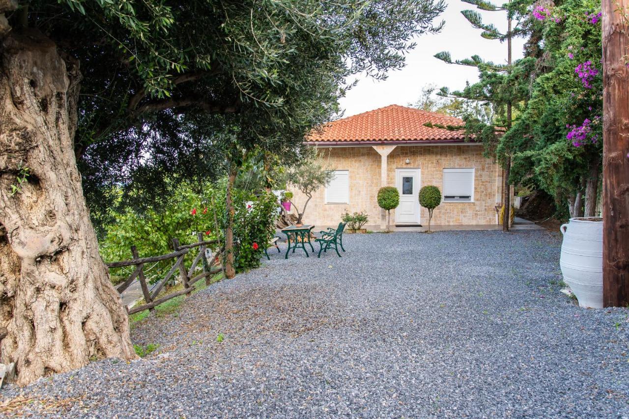 Chic & Spacious House In Rodia Heraklion Exterior photo